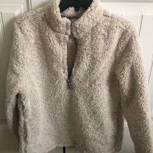 Sherpa Type Pullover